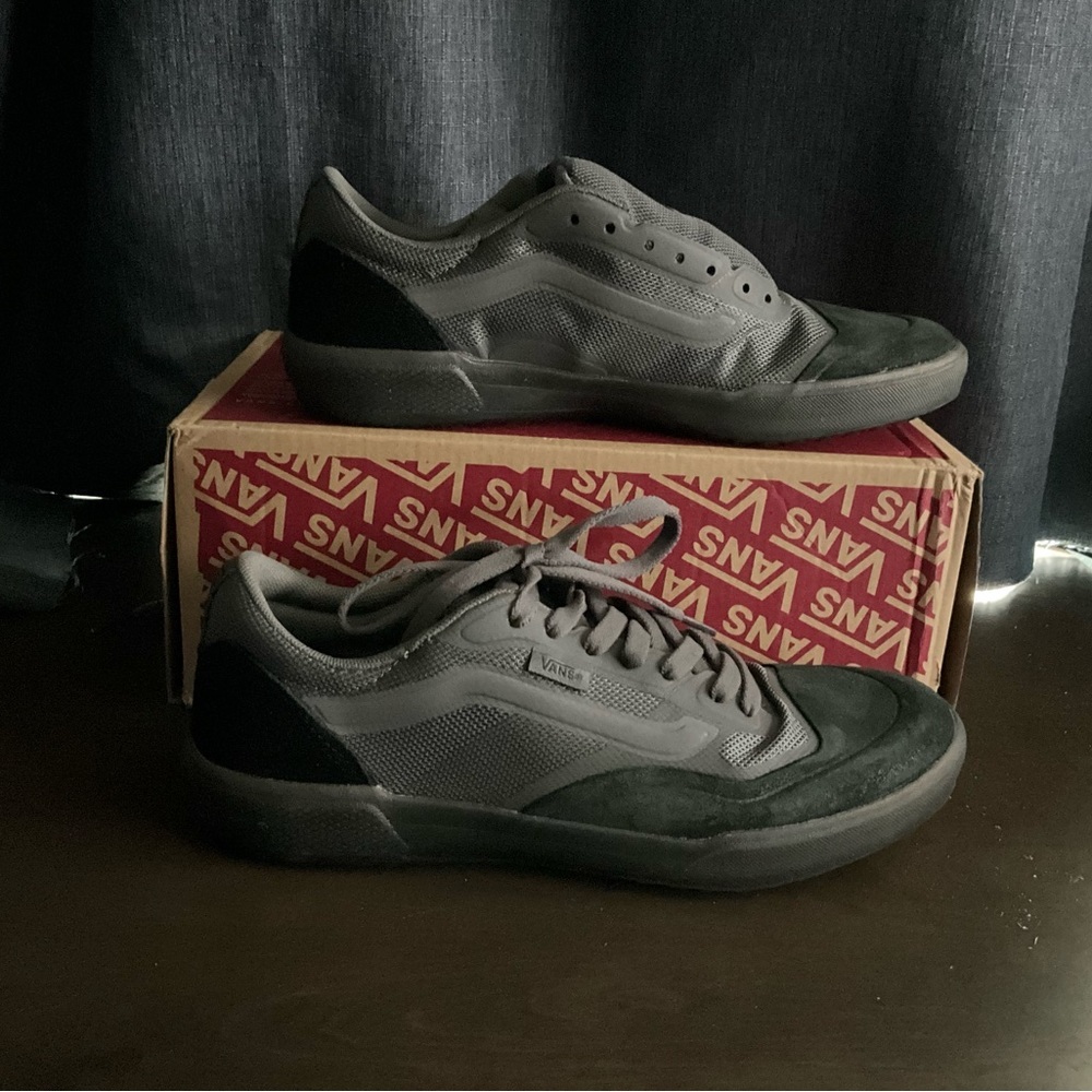 Vans AVE PRO Pewter Women Size 8 Black and Grey UltimateWaffle 0124
